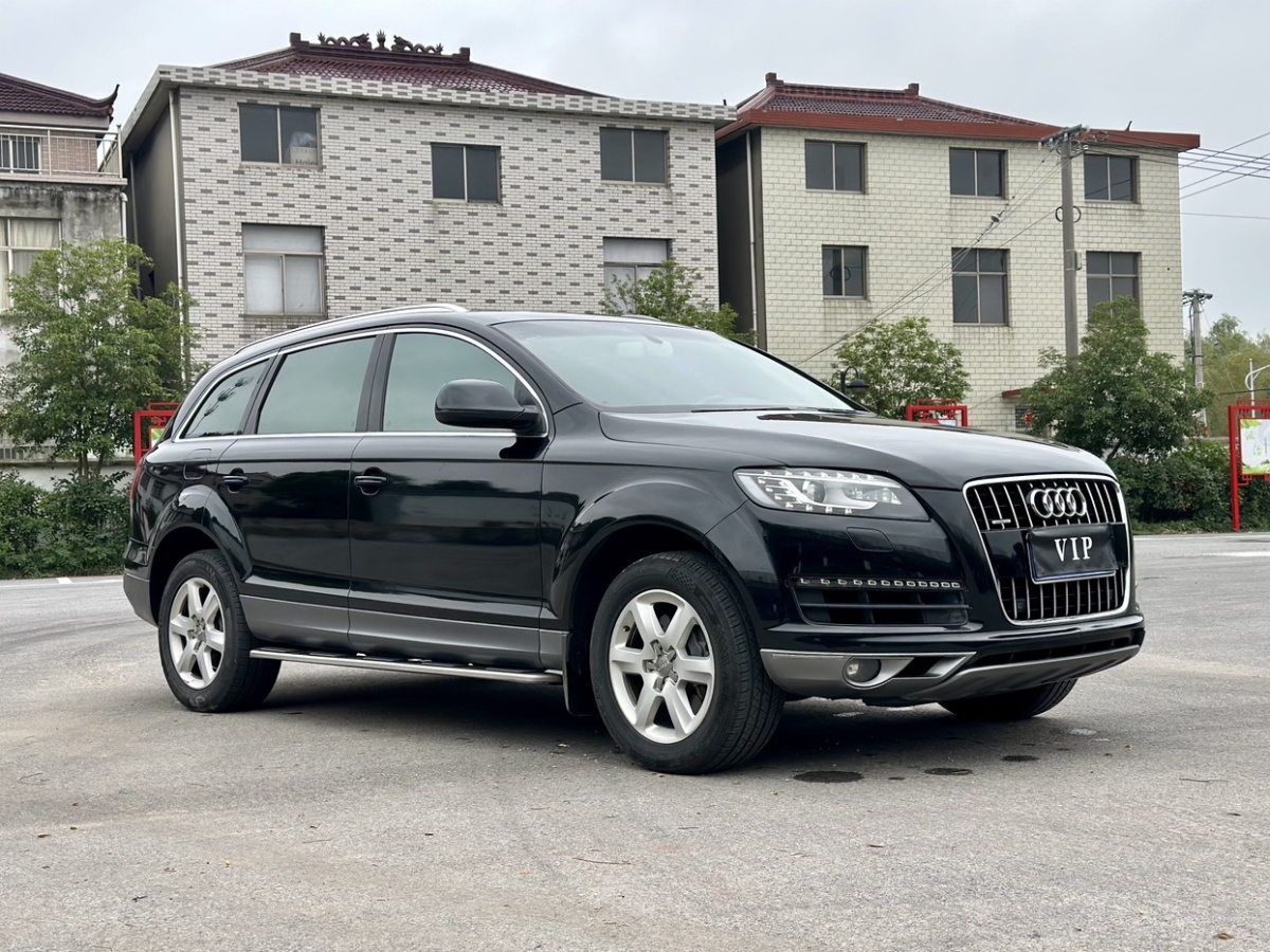 2013年10月奧迪 奧迪Q7  2014款 35 TFSI 進取型