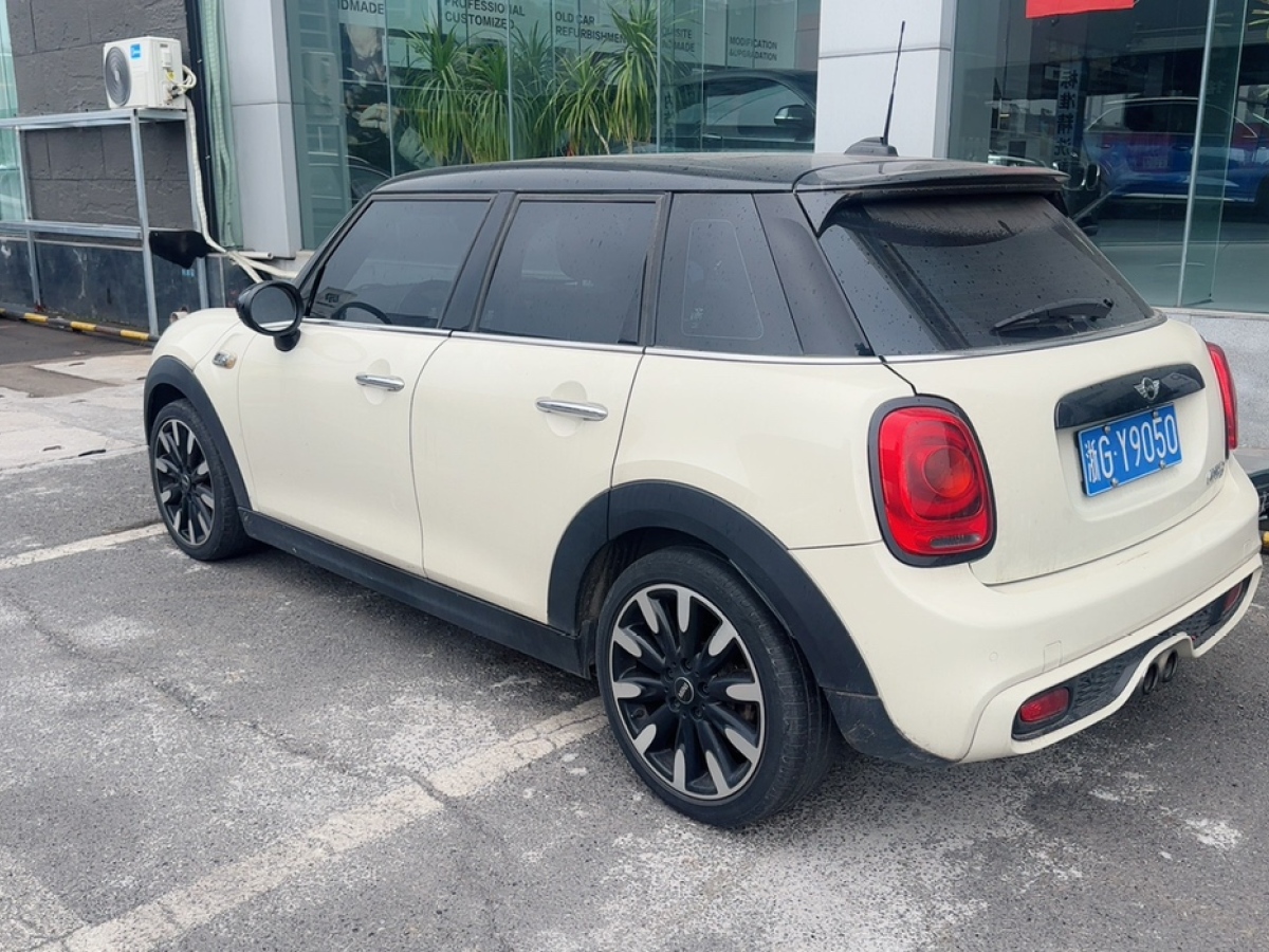 MINI MINI  2015款 2.0T COOPER S 五門版圖片