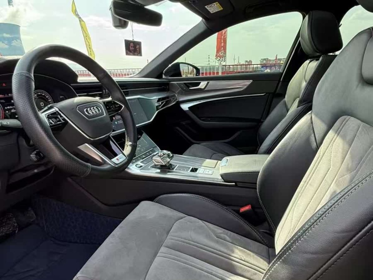 奧迪 奧迪A6L  2021款 45 TFSI 臻選動(dòng)感型圖片