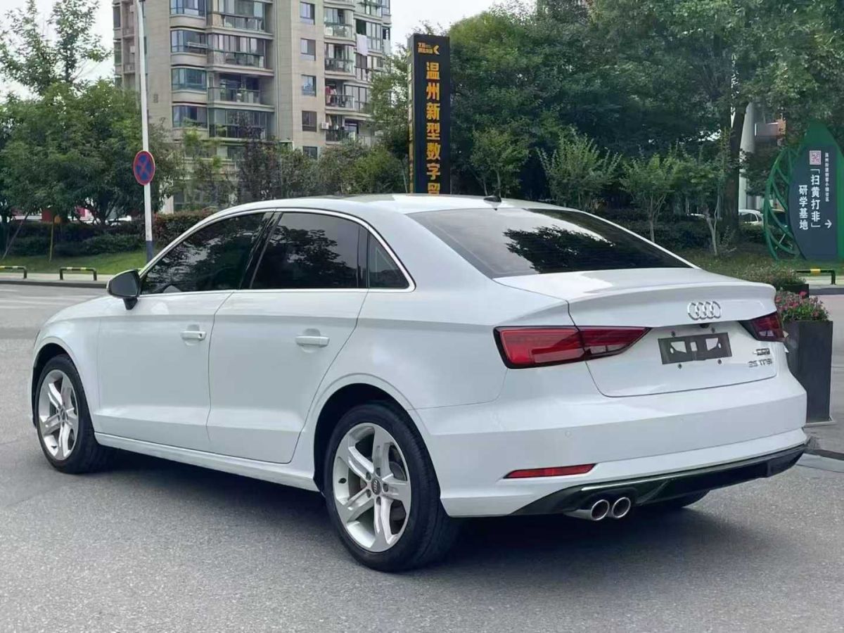 奧迪 奧迪A3  2020款 Limousine 35 TFSI 進(jìn)取型圖片