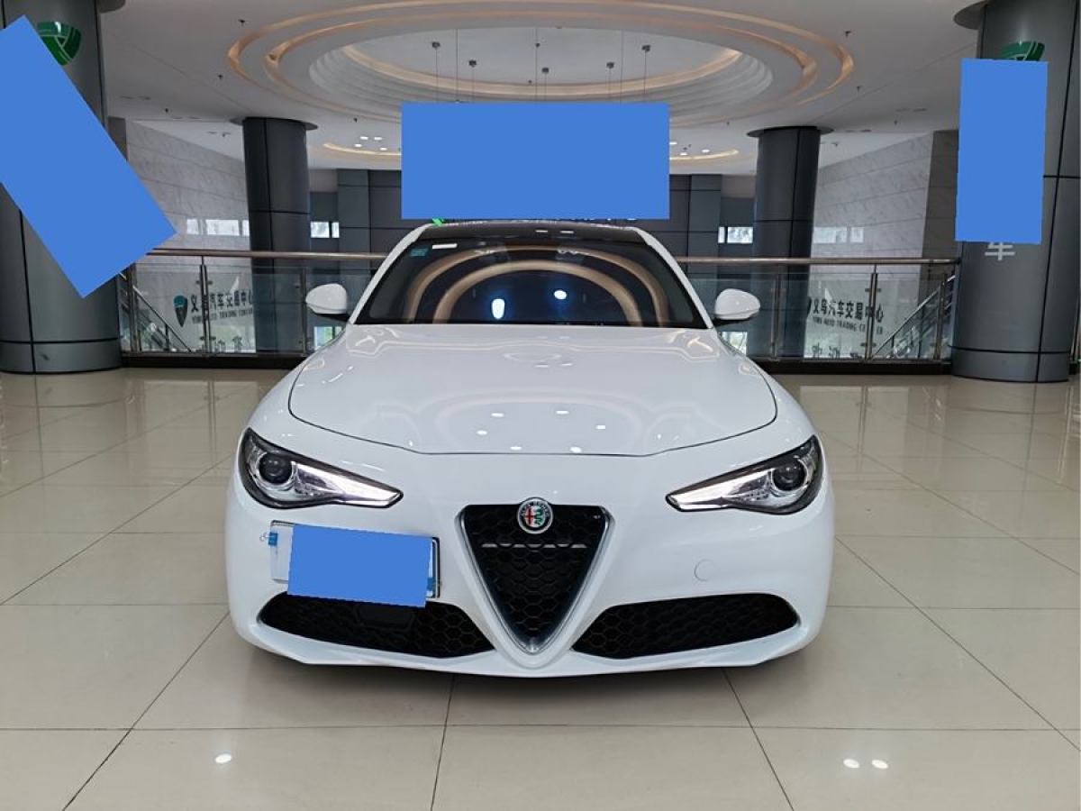 阿尔法·罗密欧 Giulia  2017款 2.0T 200HP 豪华版图片