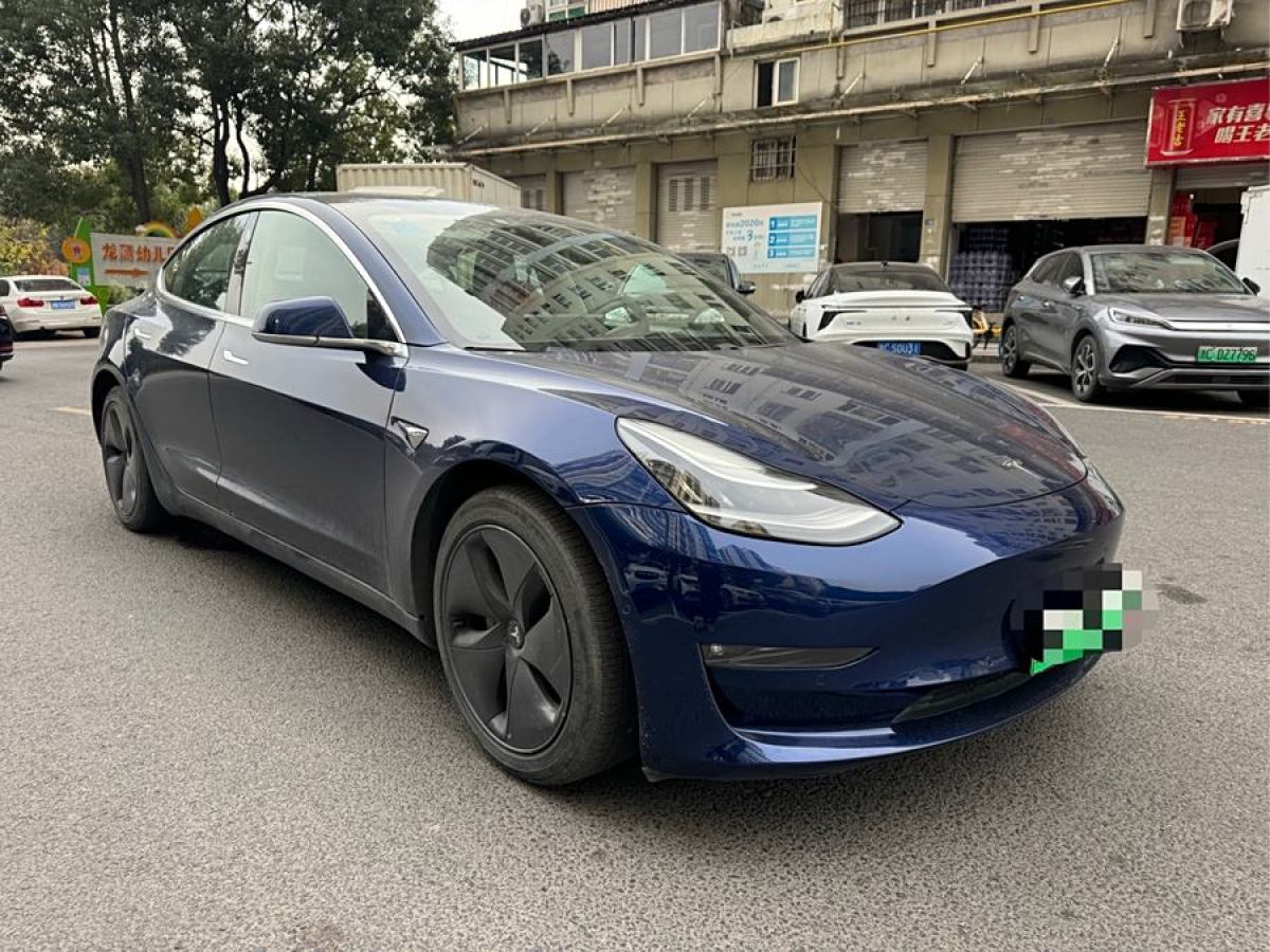 特斯拉 Model 3  2019款 長(zhǎng)續(xù)航后驅(qū)版圖片