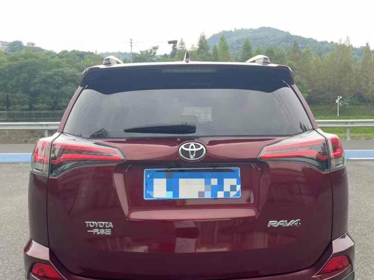 豐田 RAV4 圖片