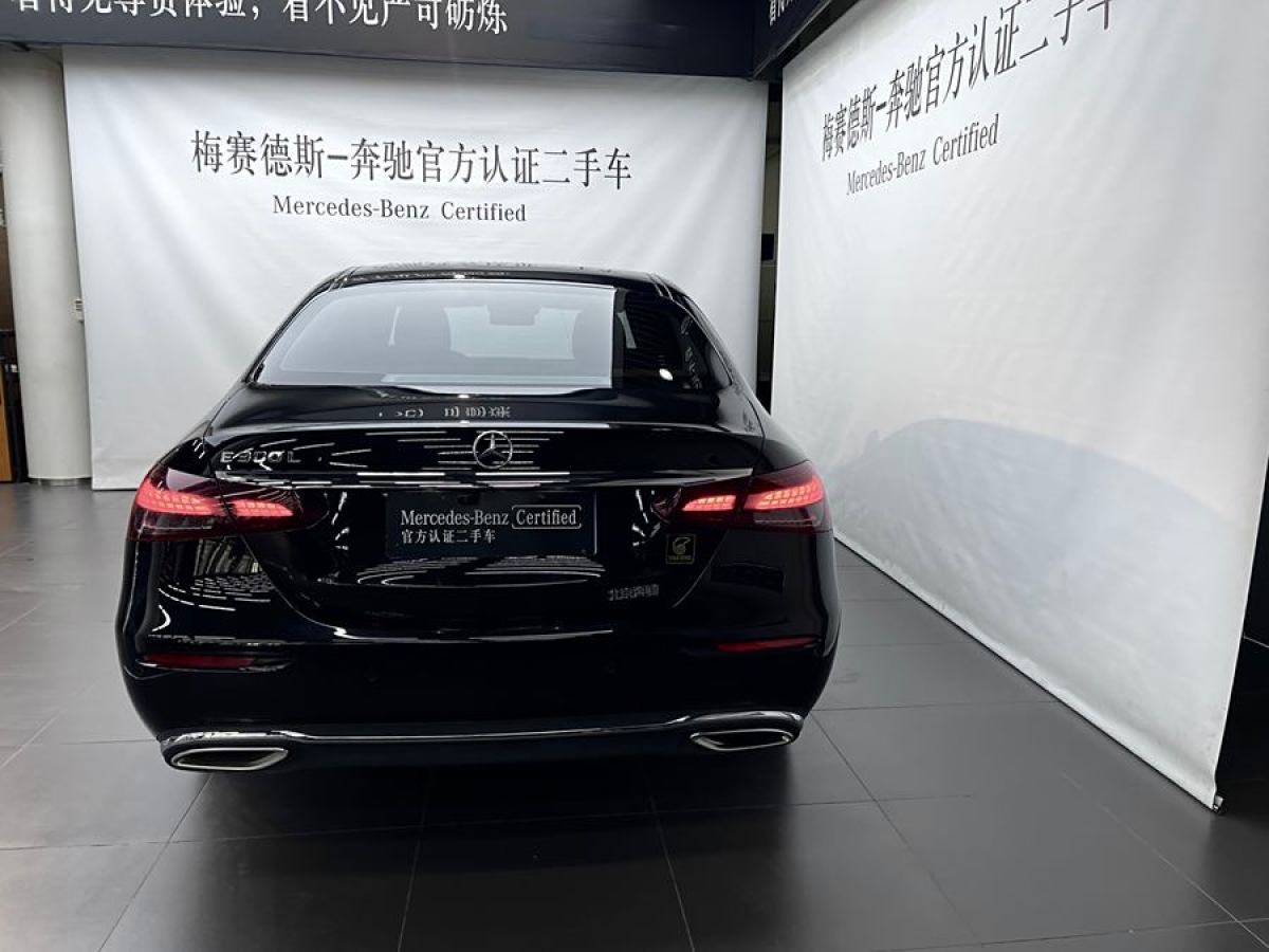 奔馳 奔馳E級  2021款 改款 E 300 L 尊貴型圖片