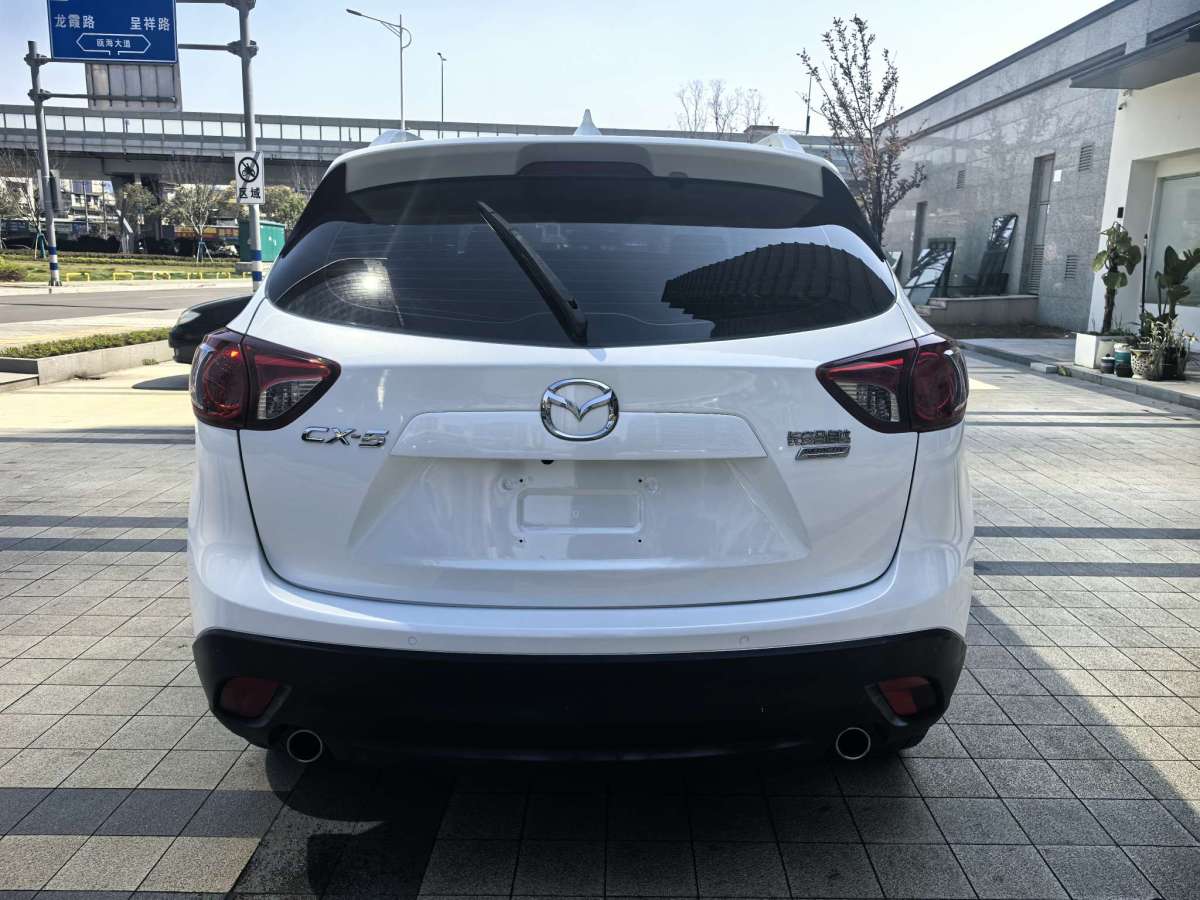 2016年4月馬自達(dá) CX-5  2015款 2.0L 自動(dòng)兩驅(qū)都市型