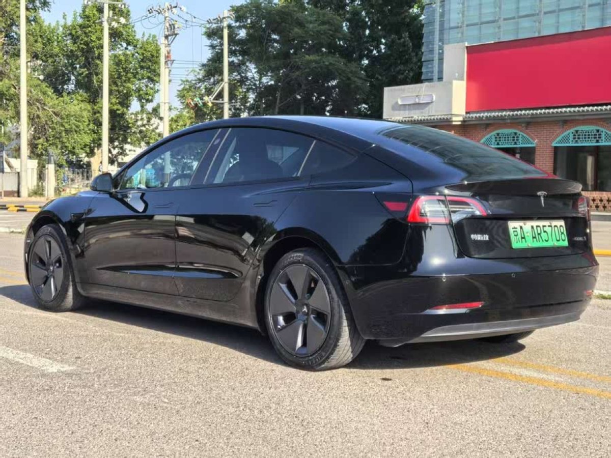 特斯拉 Model 3  2021款 改款 標(biāo)準(zhǔn)續(xù)航后驅(qū)升級(jí)版圖片