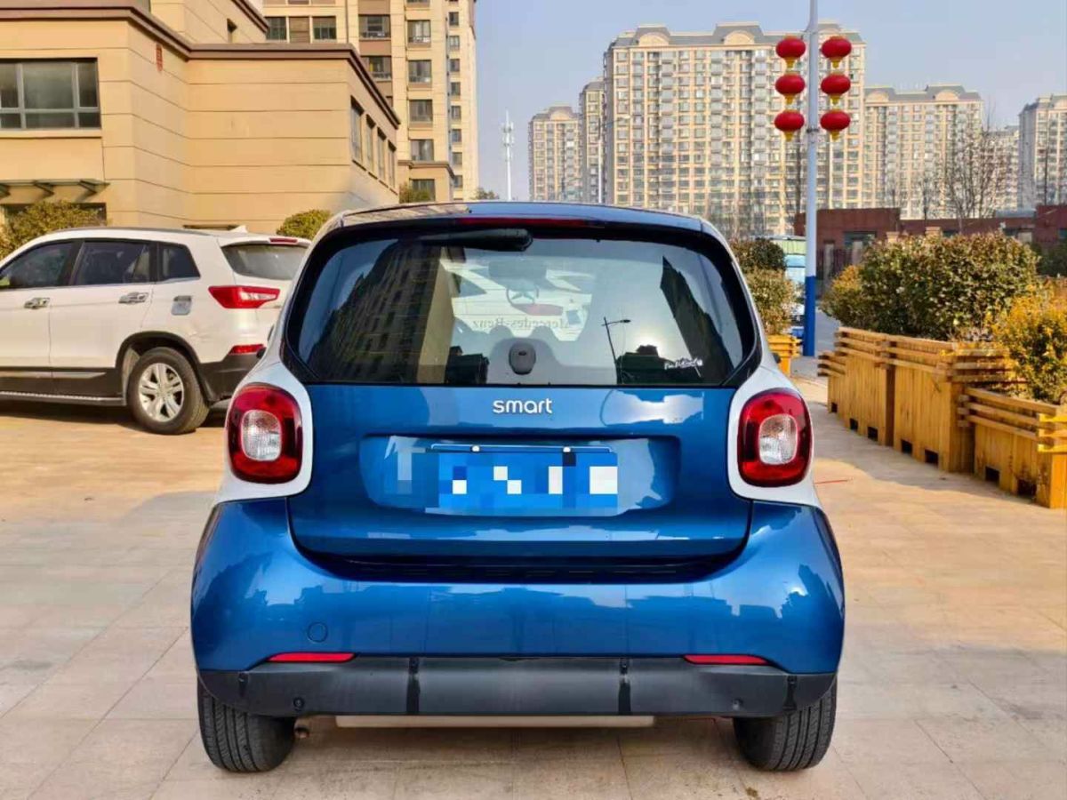 smart fortwo 圖片