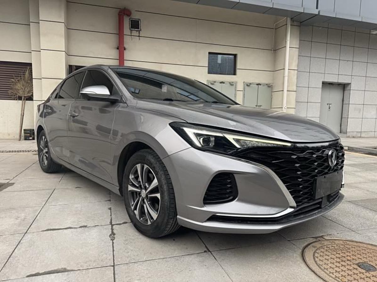 長(zhǎng)安 逸動(dòng)  2021款 PLUS 藍(lán)鯨NE 1.4T GDI DCT尊貴型圖片