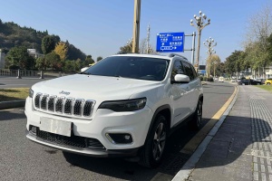 自由光 Jeep 2.0T 四驅(qū)探享版+自動駕駛智慧包 國VI