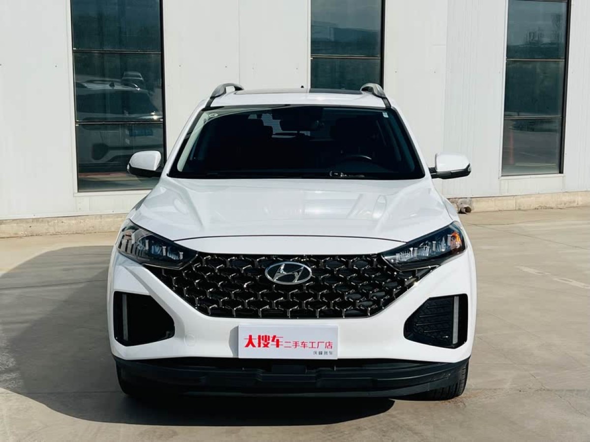 現(xiàn)代 ix35  2021款 2.0L 自動兩驅(qū)領(lǐng)先版GLS圖片