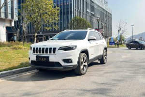 自由光 Jeep 2.0T 四驅(qū)探享版+自動(dòng)駕駛智慧包 國(guó)VI