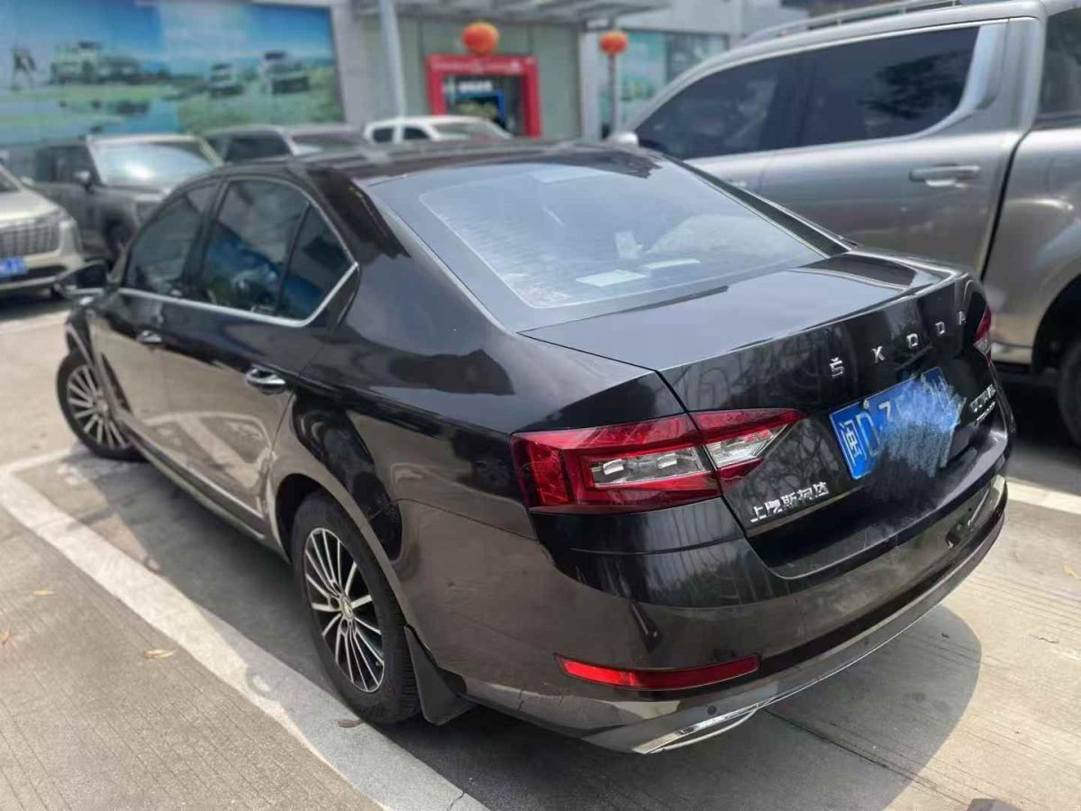 斯柯達(dá) 明銳  2018款 1.6L 手動(dòng)標(biāo)準(zhǔn)版圖片