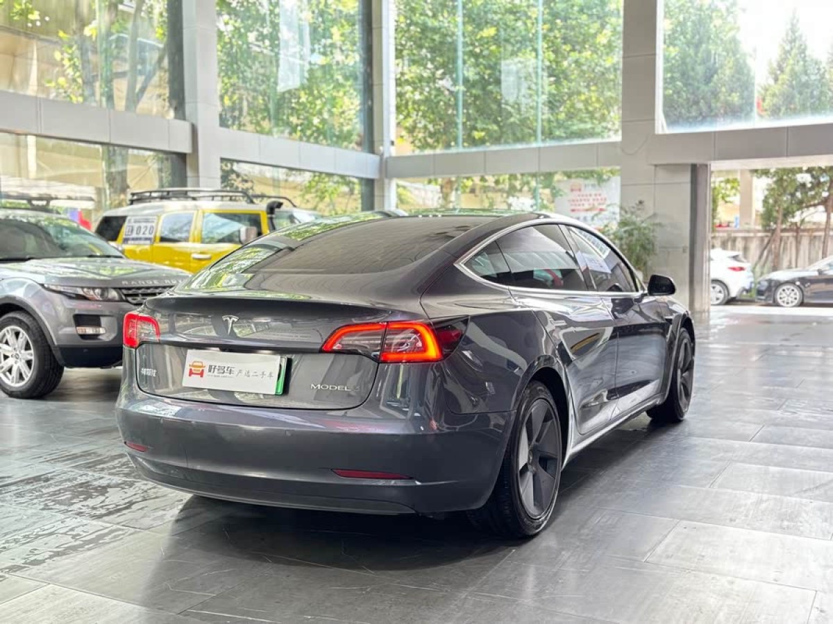 特斯拉 Model 3  2019款 標準續(xù)航后驅(qū)升級版圖片