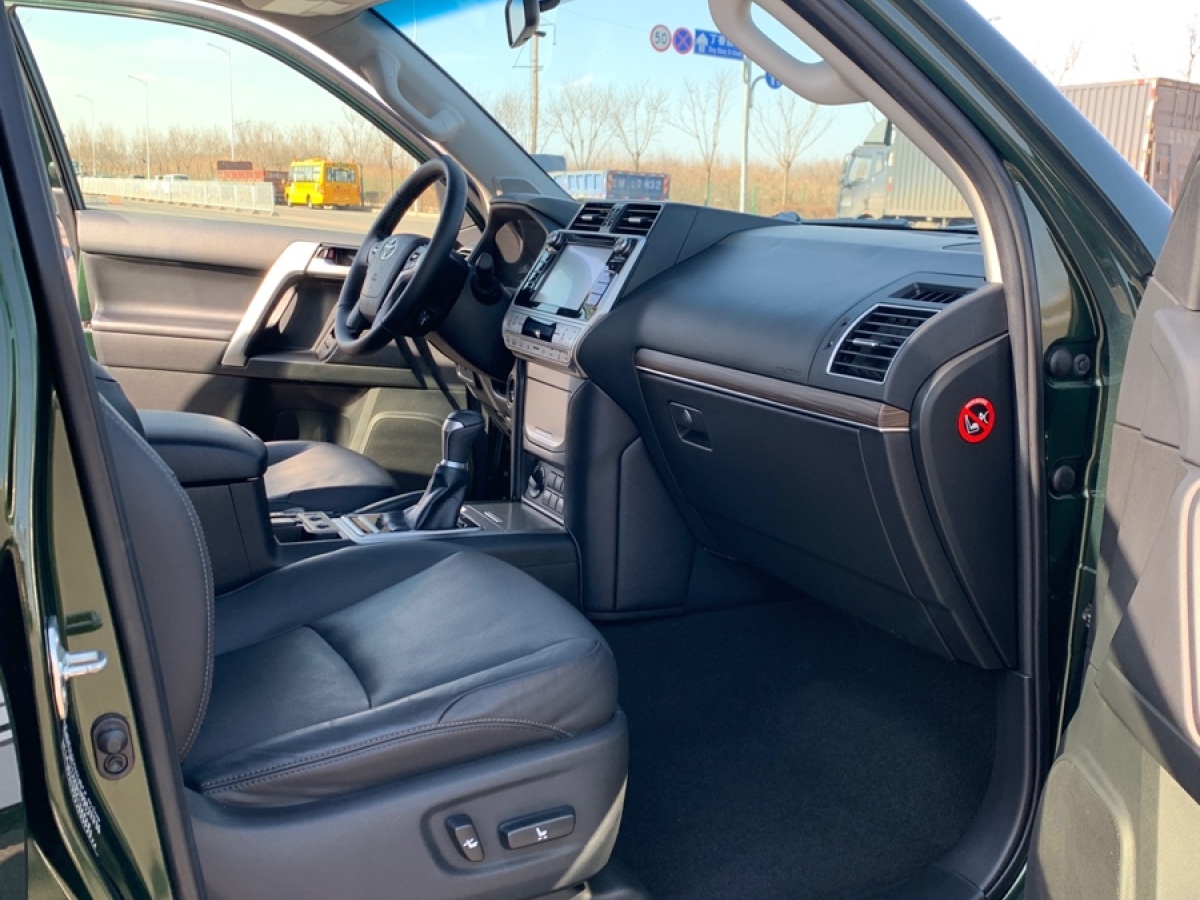 2018年03月丰田 普拉多  2018款 3.5L 自动TX-L后挂备胎