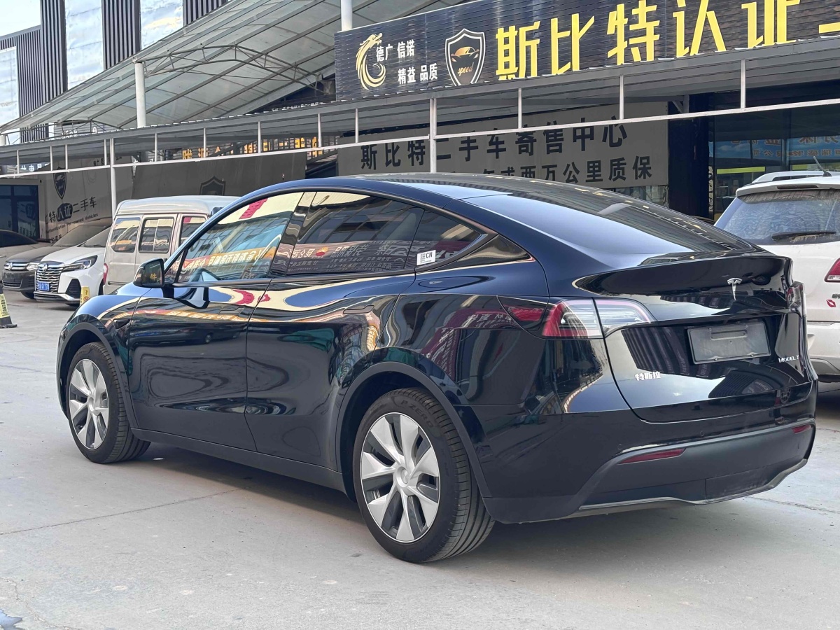 特斯拉 Model 3  2022款 后輪驅(qū)動版圖片