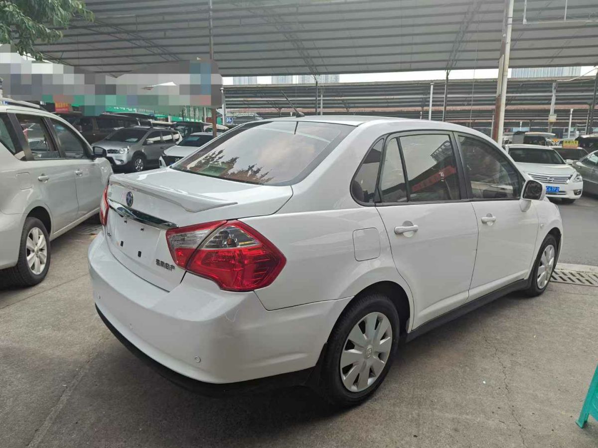 啟辰 D50  2013款 1.6L 自動(dòng)時(shí)尚版圖片