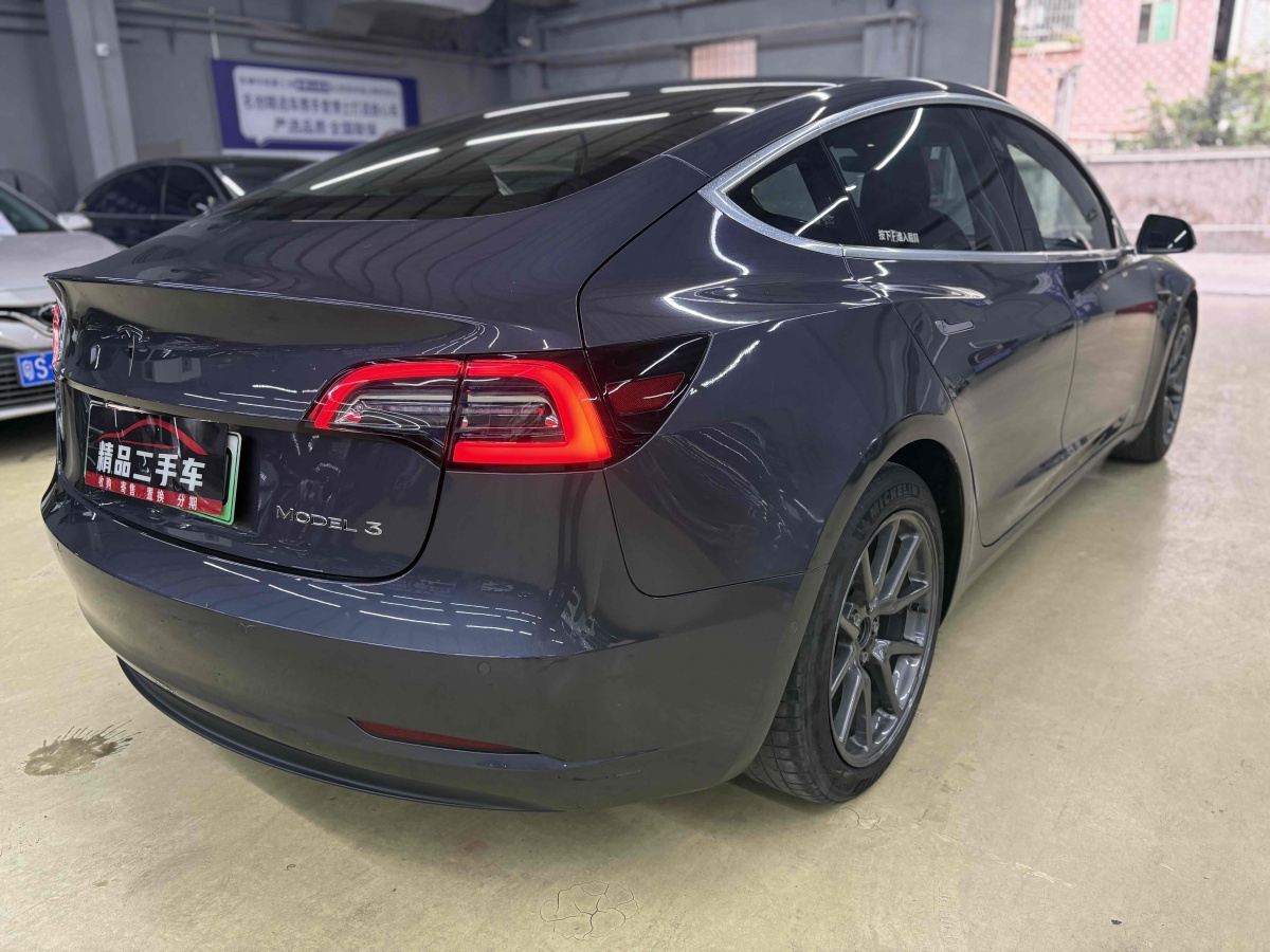 特斯拉 Model 3  2020款 改款 標(biāo)準(zhǔn)續(xù)航后驅(qū)升級(jí)版圖片