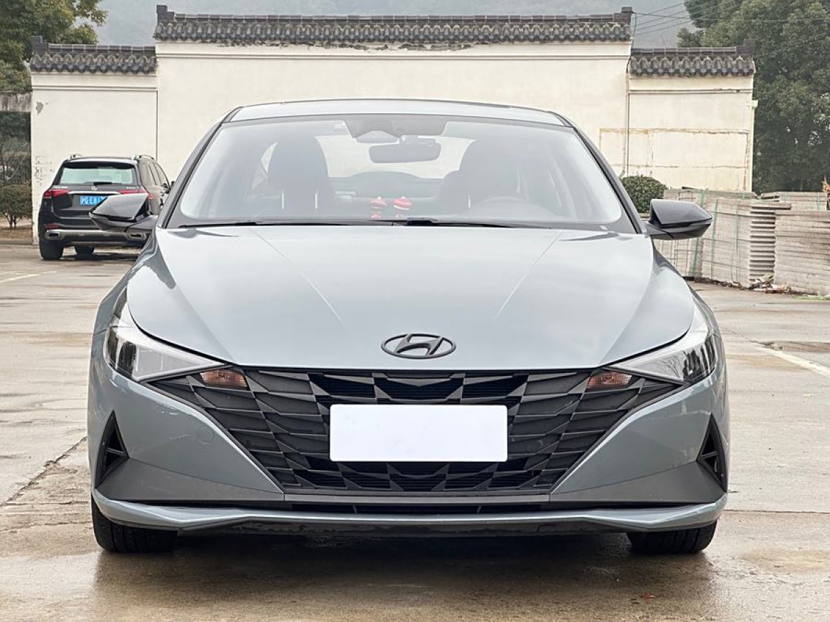 現(xiàn)代 伊蘭特  2022款 1.5L CVT LUX尊貴版圖片