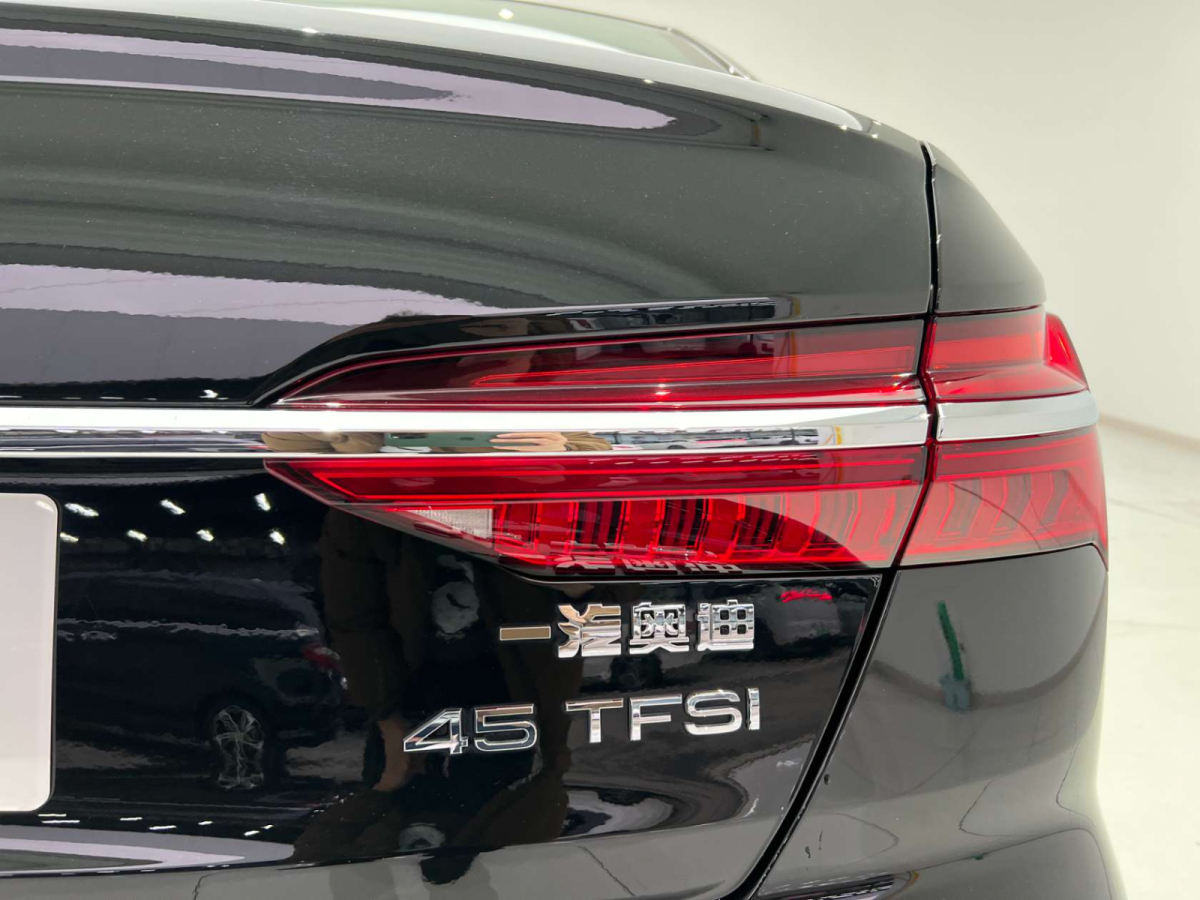 奧迪 奧迪A6L  2024款 45 TFSI 臻選動(dòng)感型圖片