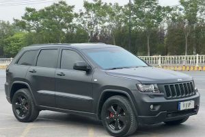 大切諾基 Jeep 3.6L 豪華導(dǎo)航版