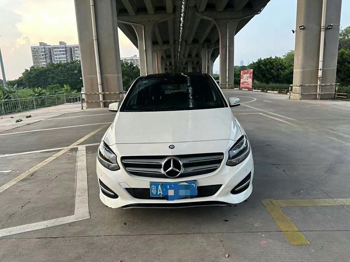 奔驰 奔驰B级  2022款 改款 B 200 动感型图片