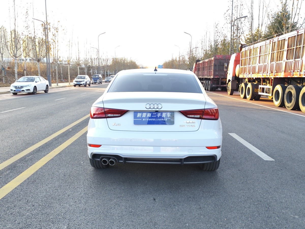 奧迪 奧迪A3  2019款 Limousine 35 TFSI 時(shí)尚型 國(guó)VI圖片