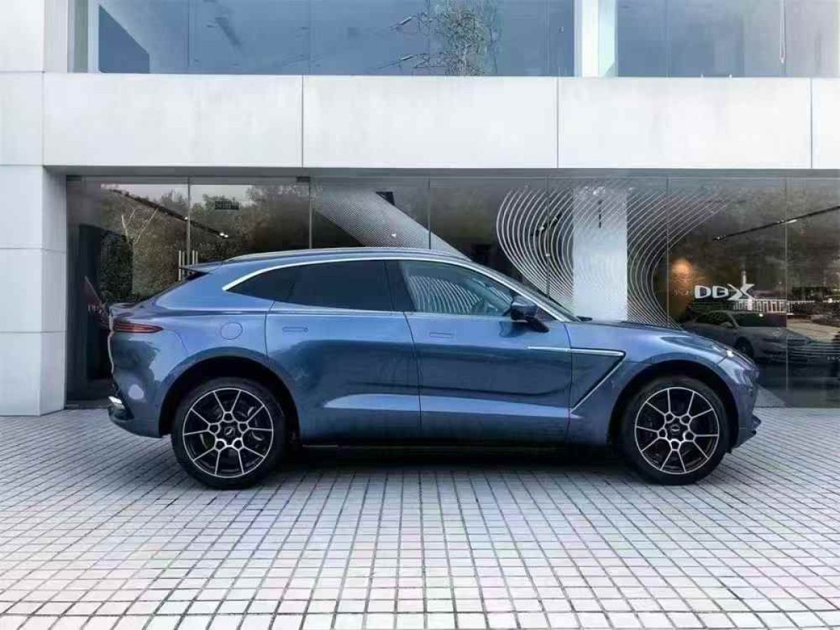 阿斯頓·馬丁 阿斯頓?馬丁DBX  2022款 4.0T V8圖片