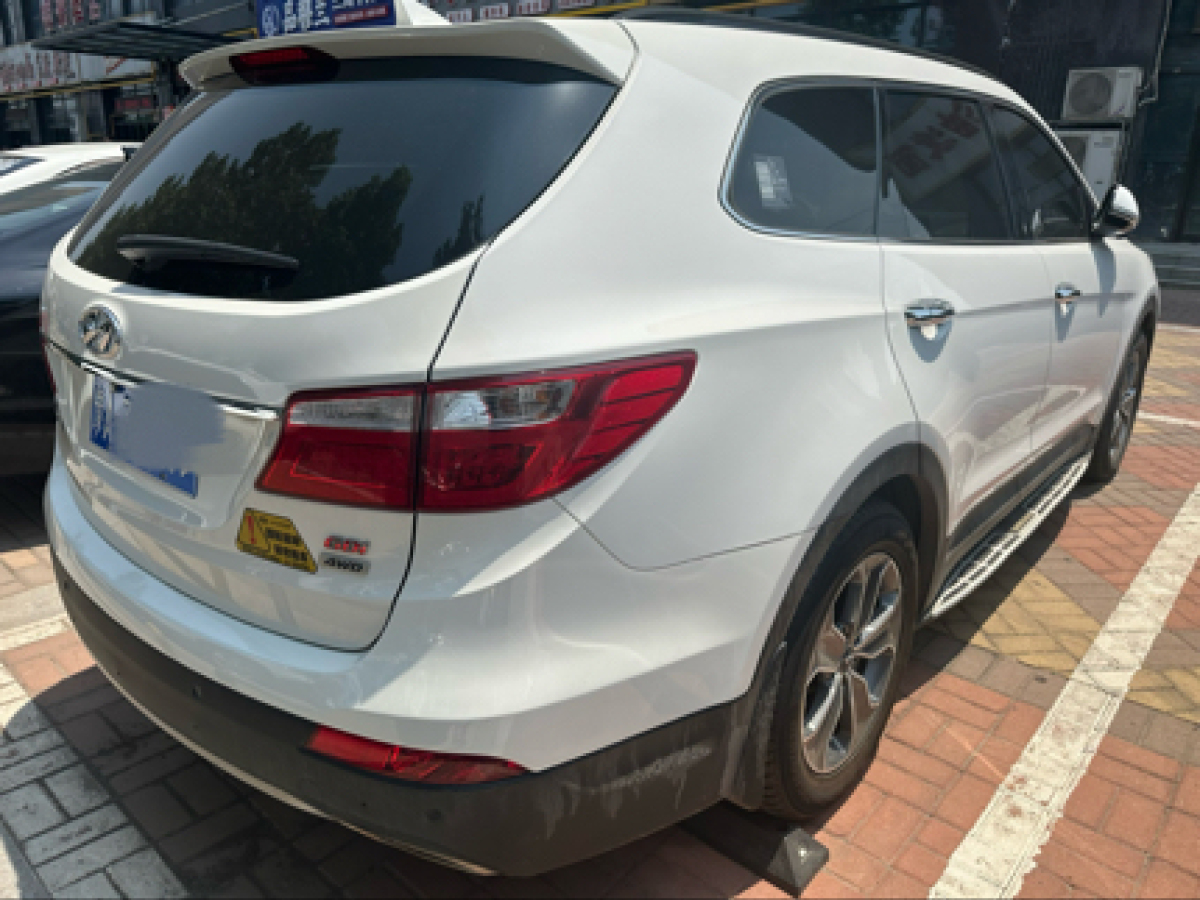 現(xiàn)代 格越  2013款 3.0L 7座四驅(qū)舒適版圖片