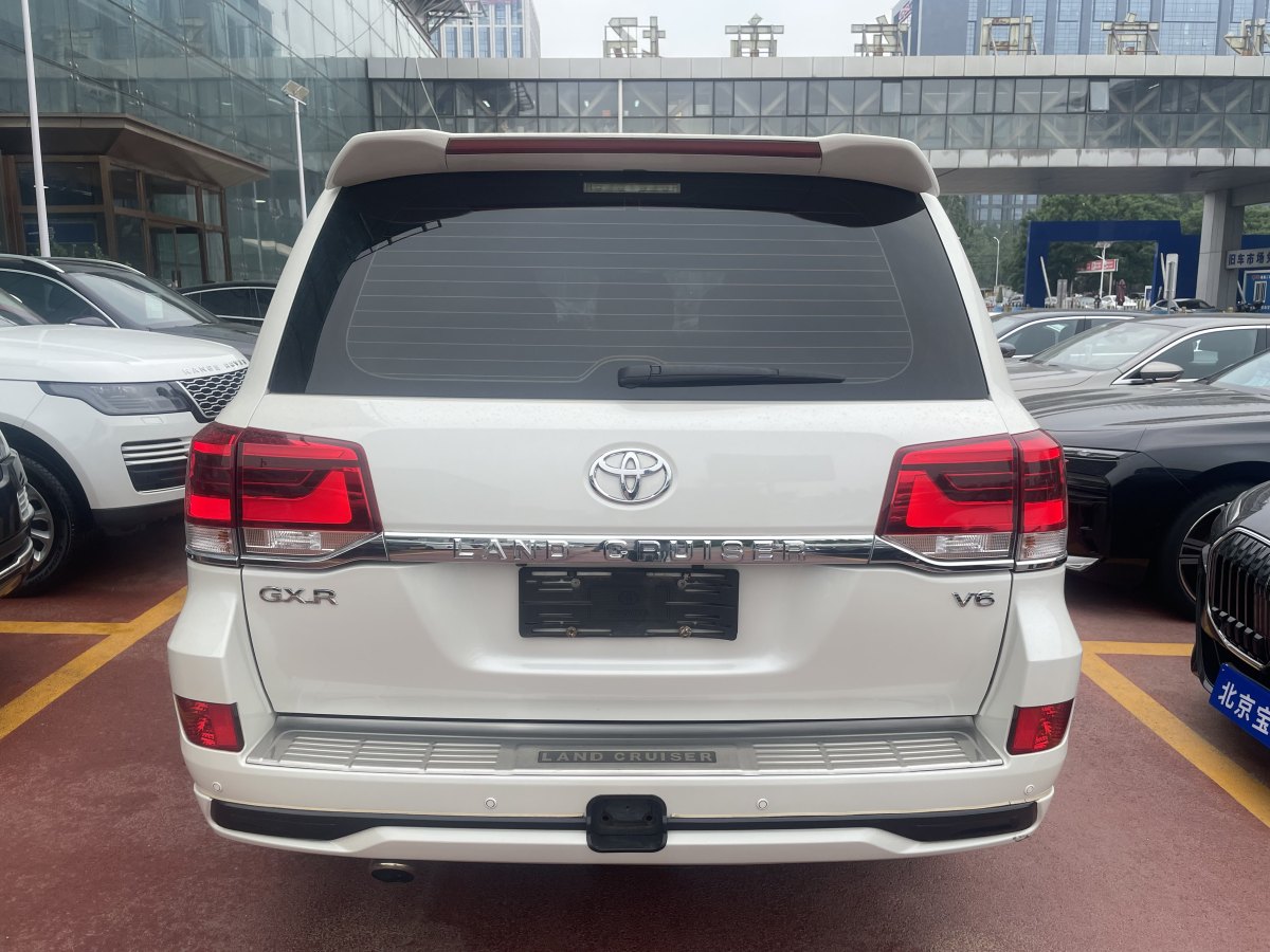 豐田 蘭德酷路澤  2018款 5.7L VX-R 12氣 底升(中東版)圖片