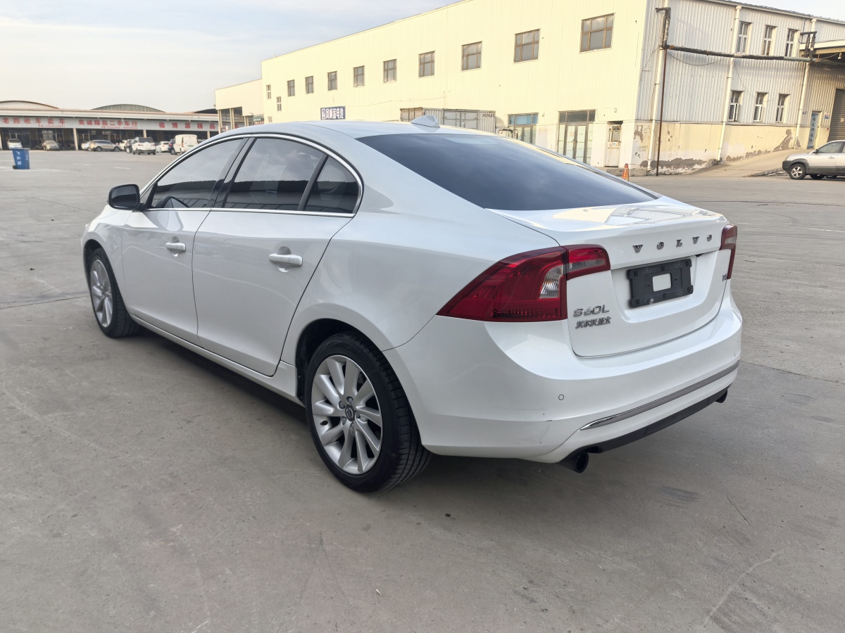 沃爾沃 S60  2017款 L 2.0T T4 智遠(yuǎn)版圖片