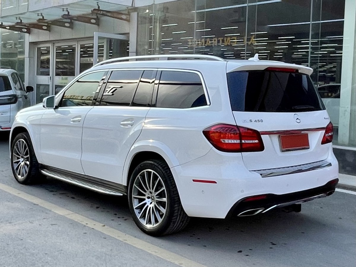 奔馳 奔馳GLS  2022款 改款 GLS 450 4MATIC 豪華型圖片