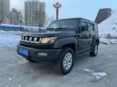 2018年1月 北京 BJ40 40L 2.0T 手動(dòng)四驅(qū)尊貴版圖片