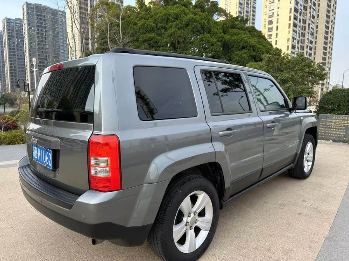 Jeep 自由客  2014款 2.4L 運動版圖片