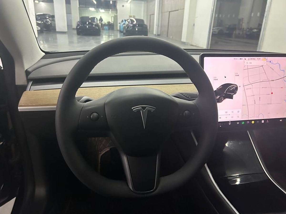 特斯拉 Model 3  2019款 長(zhǎng)續(xù)航后驅(qū)版圖片