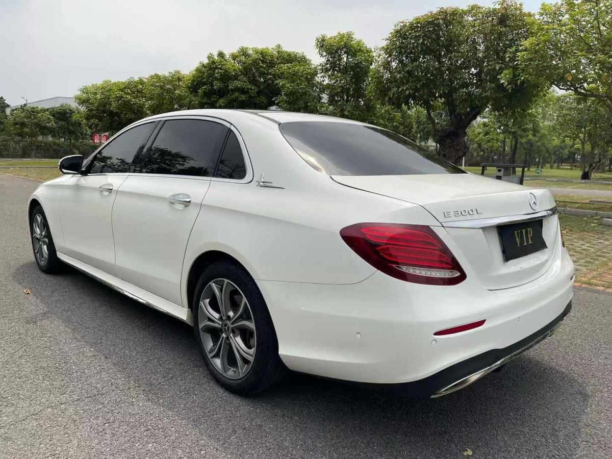 奔馳 奔馳GLE  2020款  GLE 350 4MATIC 時尚型圖片