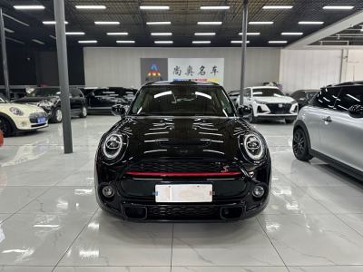 2020年1月 MINI MINI 2.0T COOPER S 經(jīng)典派圖片