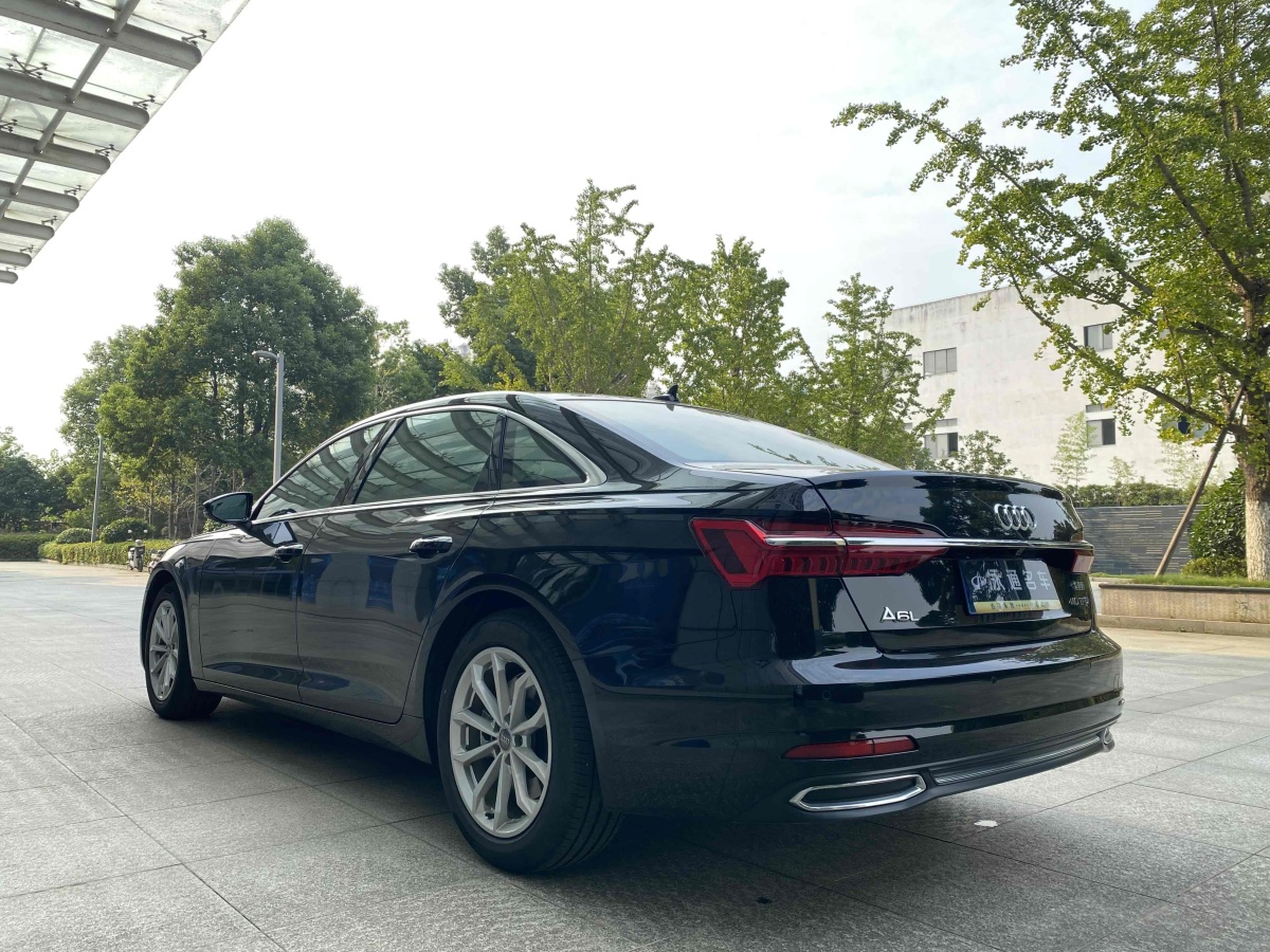 奧迪 奧迪A6L  2023款 改款 40 TFSI 豪華動感型圖片