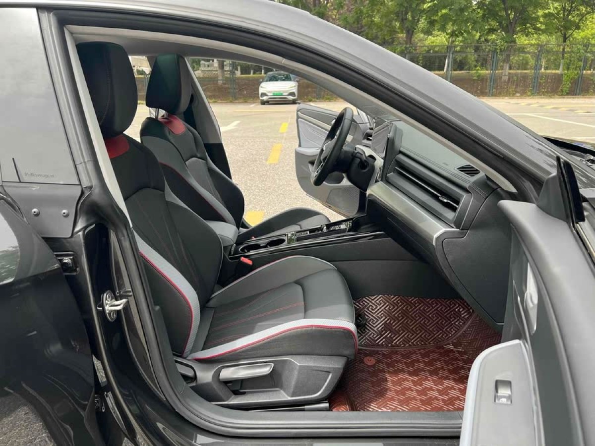 大眾 凌渡  2023款 凌渡L 280TSI DSG炫辣版圖片