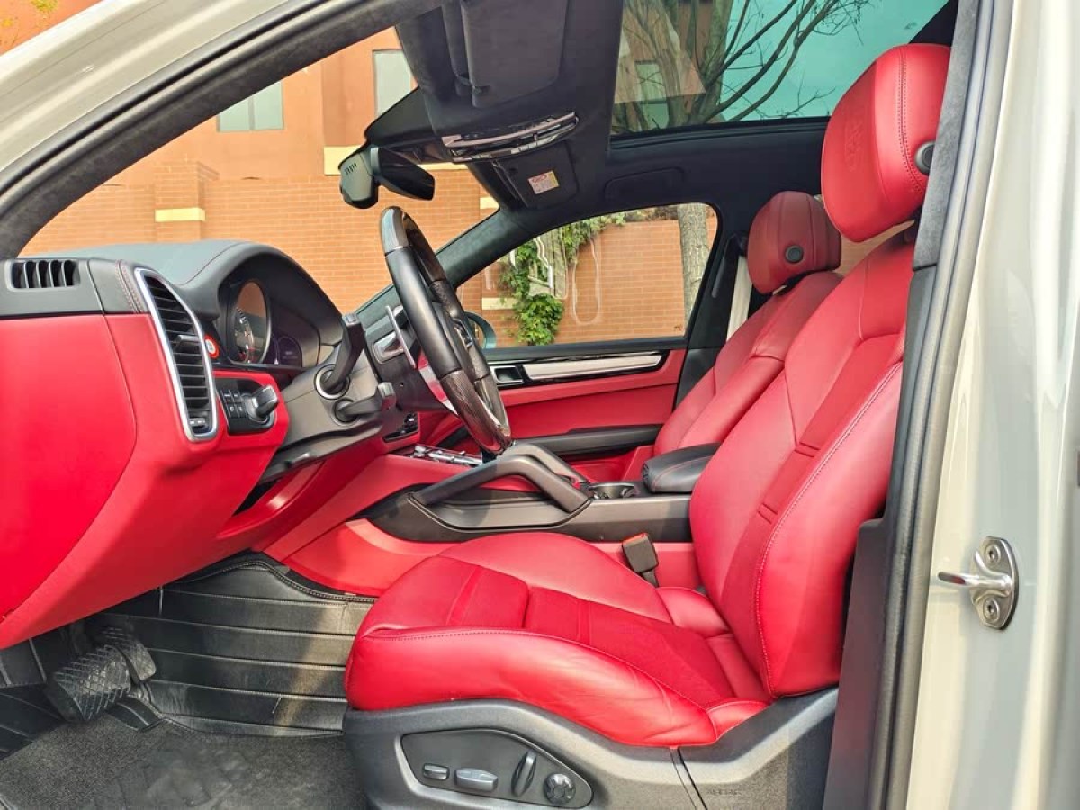 保時捷 Cayenne新能源  2022款 Cayenne E-Hybrid 2.0T 鉑金版圖片