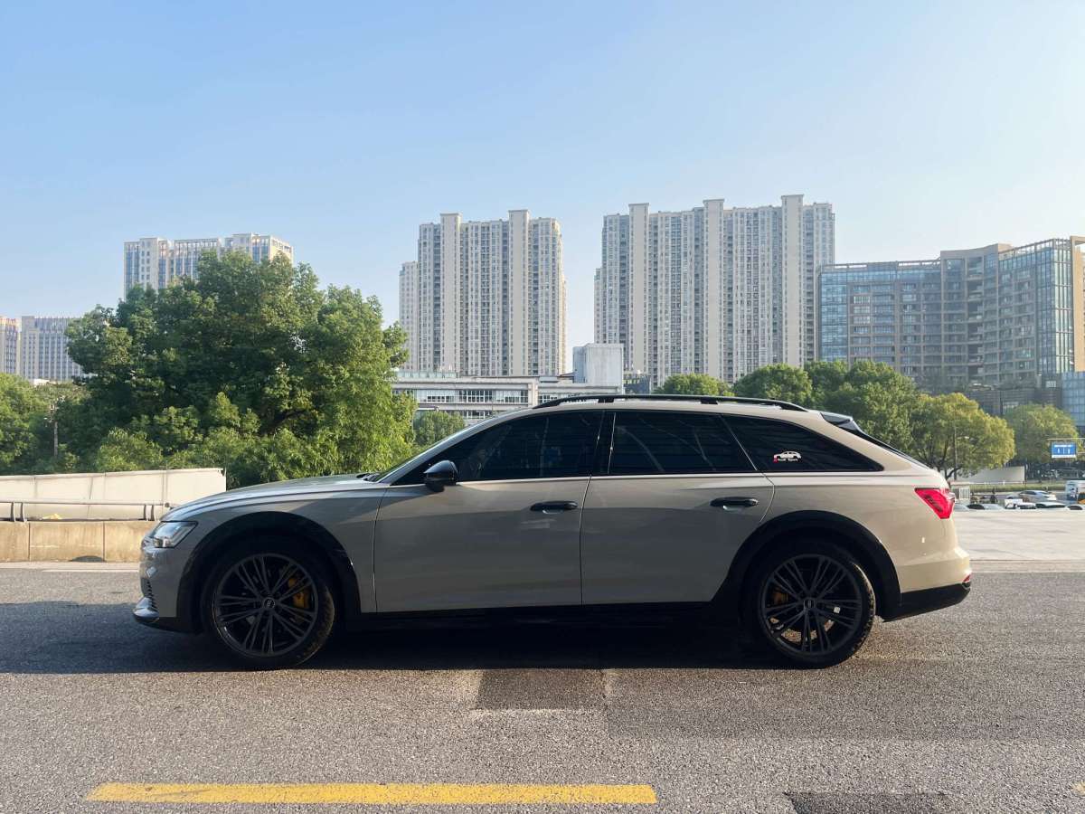 奧迪 奧迪A6  2021款 Allroad 探索家 55 TFSI 尊享越野型圖片