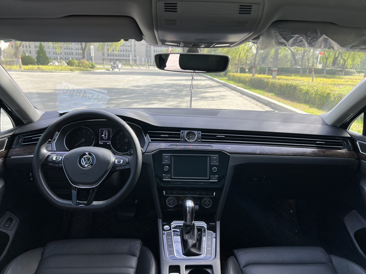 2018年6月大眾 邁騰  2017款 330TSI DSG 豪華型