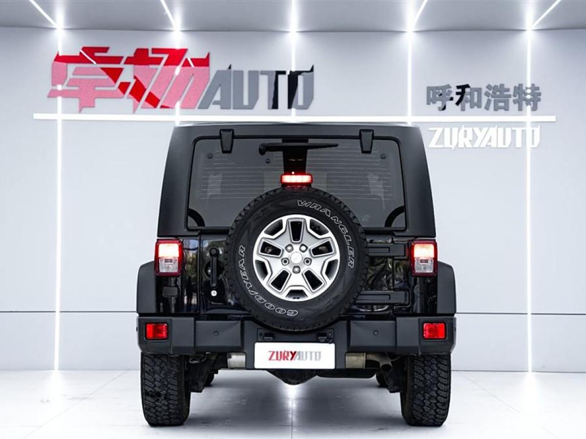 Jeep 牧馬人  2013款 3.6L Sahara 兩門版圖片