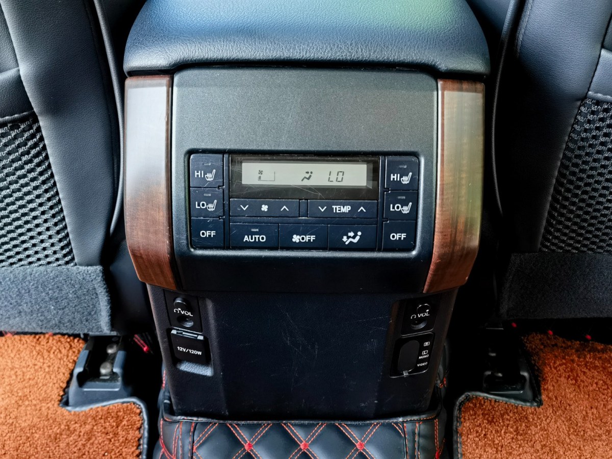 2017年3月丰田 普拉多  2016款 3.5L 自动TX-L NAVI