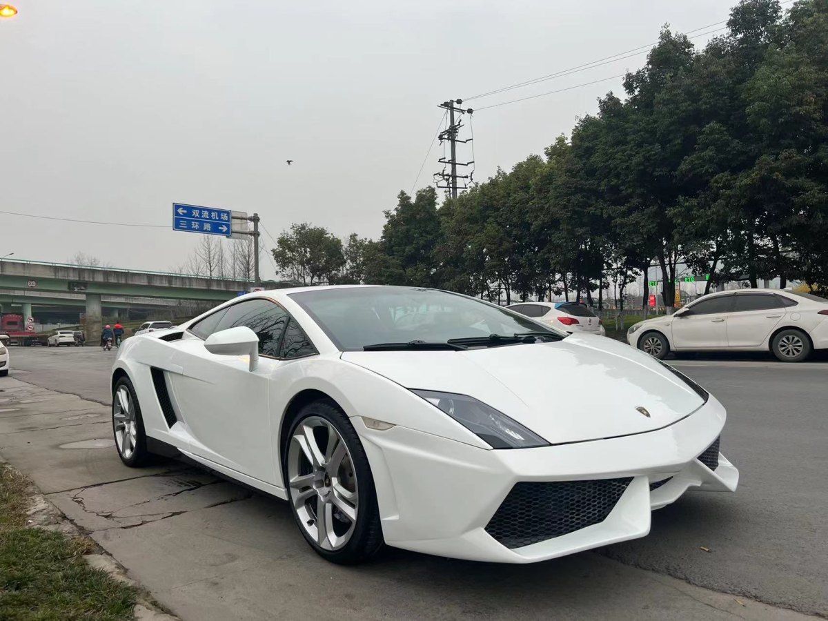 【成都二手車】2013年3月_二手蘭博基尼 gallardo 2010款 lp 550-2