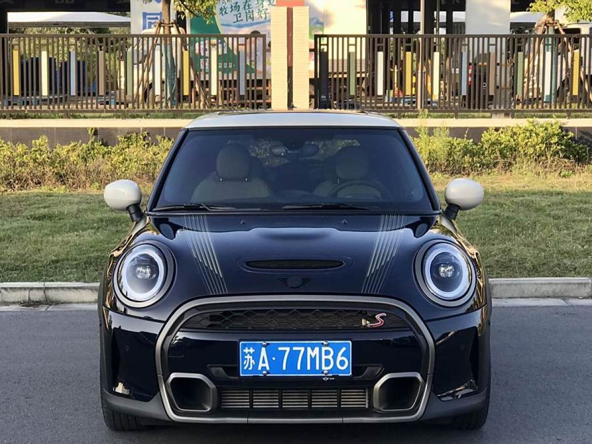 2023年11月MINI MINI  2023款 2.0T COOPER S CABRIO 執(zhí)迷特別版