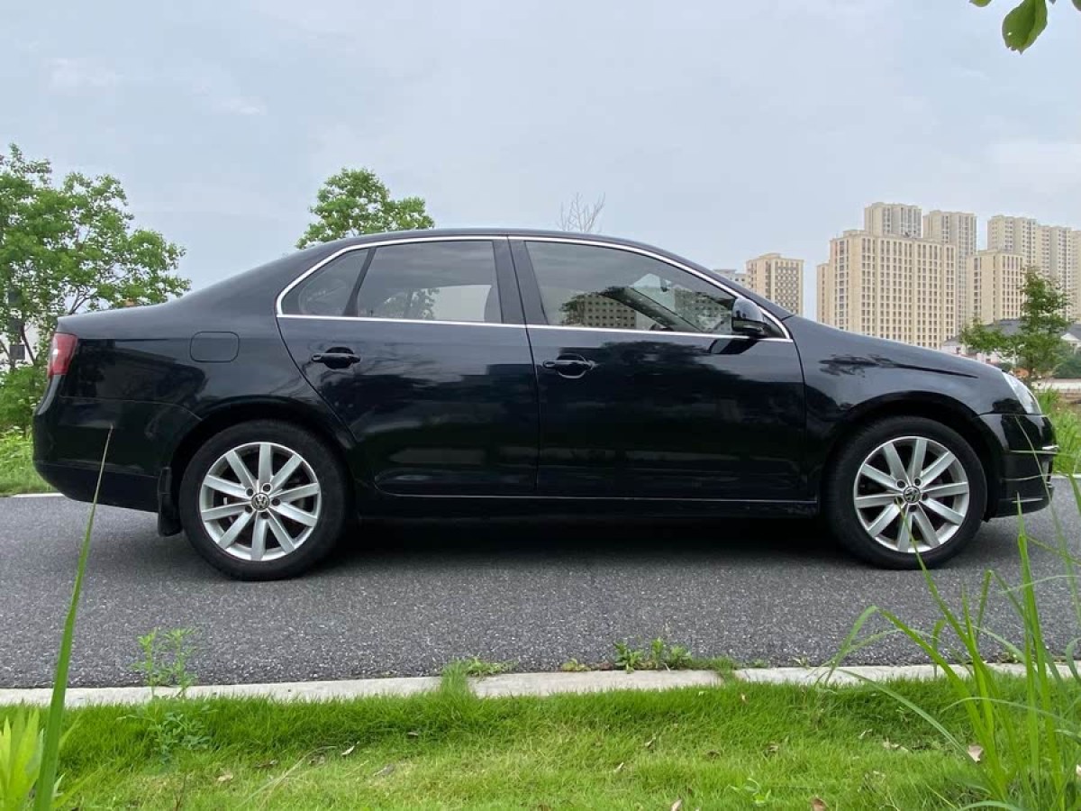 大眾 速騰  2011款 1.8TSI 自動(dòng)冠軍版圖片