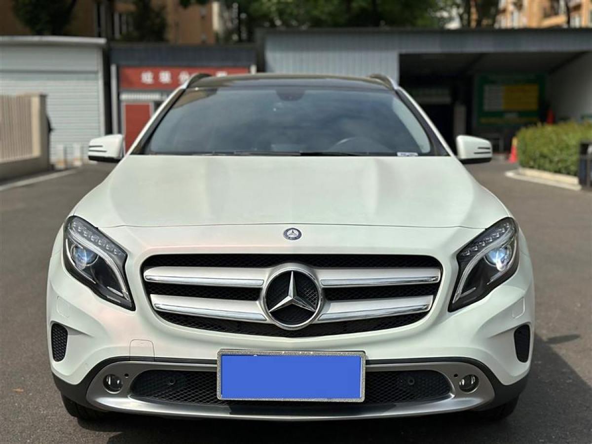 奔馳 奔馳GLA  2015款 GLA 220 4MATIC 豪華型圖片