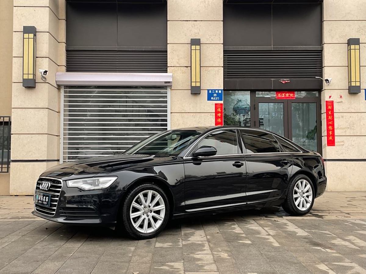 奧迪 奧迪A6L  2012款 TFSI 標(biāo)準(zhǔn)型圖片