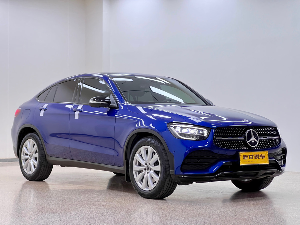 2020年10月奔馳 奔馳GLC  2021款 GLC 260 4MATIC 轎跑SUV