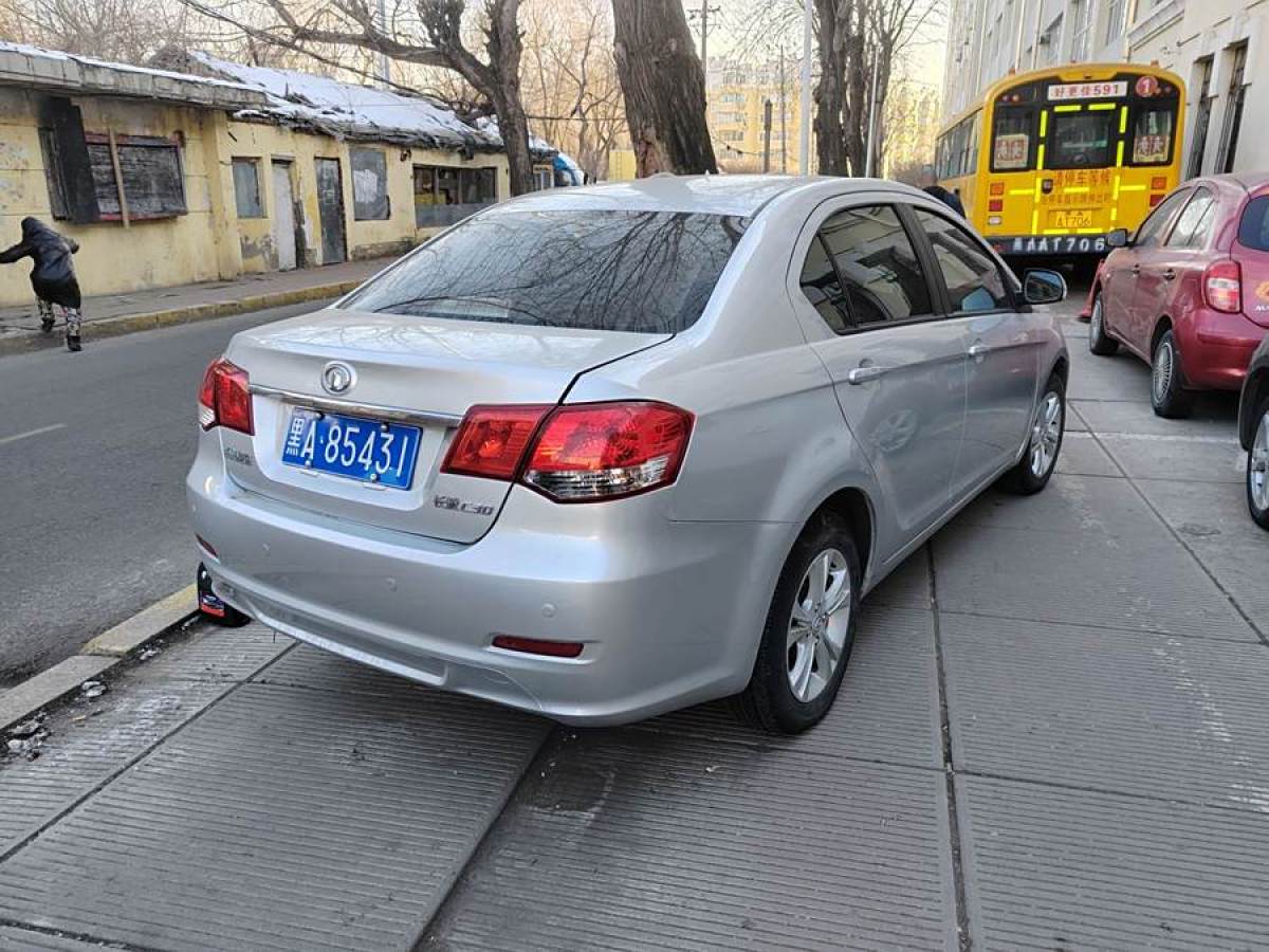 長(zhǎng)城 C30  2015款 經(jīng)典版 1.5L 手動(dòng)暢享型圖片